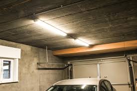 Optimale Garage Verlichting: Tips voor een Heldere Werkruimte