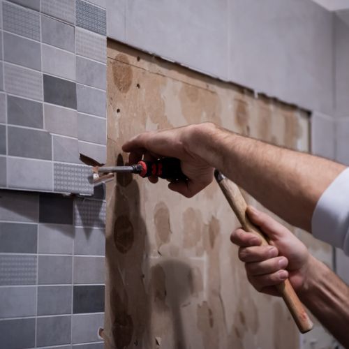Vakkundig slopen van uw badkamer: een cruciale stap bij renovatie